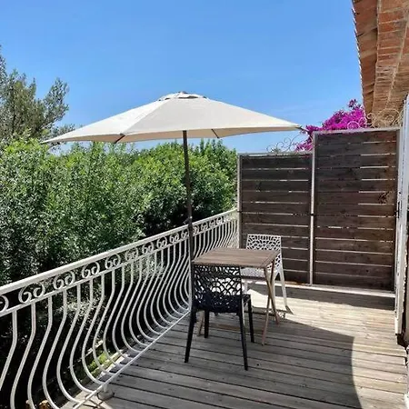 Grand Studio & Terrasse Privee Hyères Extérieur photo
